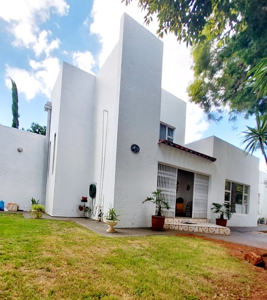 3 Bedroom Property for Sale in Flamwood North West